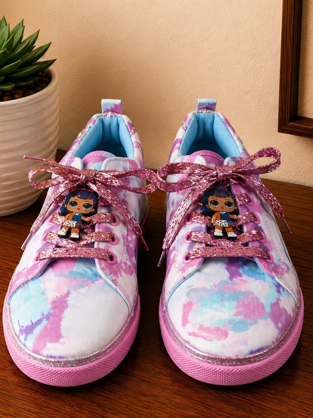 LOL Surprise Girls Sneakers Tie Dye Glitter Pink Blue Size 4M